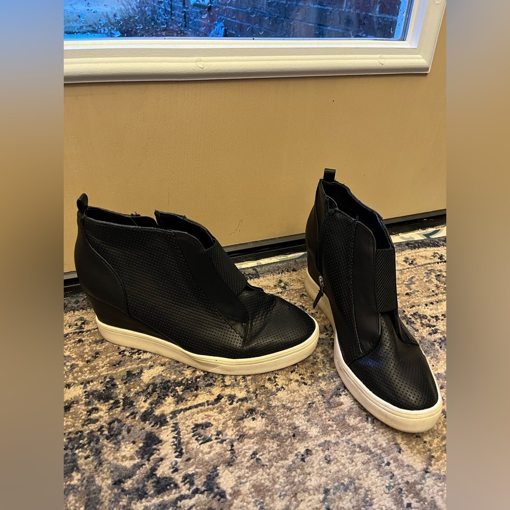 MIA sneaker wedges